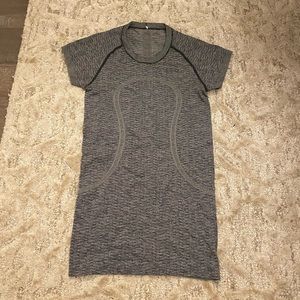Lululemon Short Sleeve